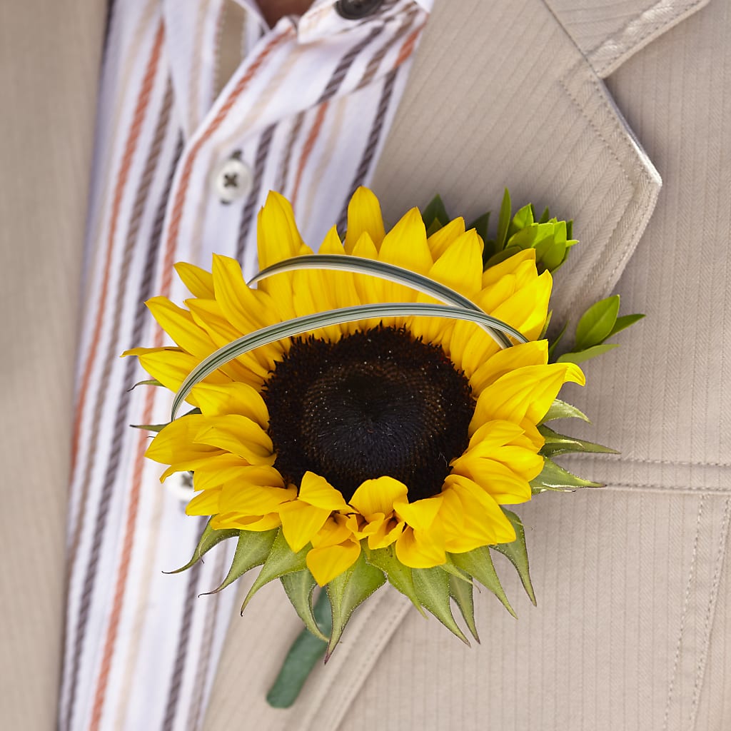 Free Spirit Boutonniere – La Fleur Bijou, Fort Lauderdale FL