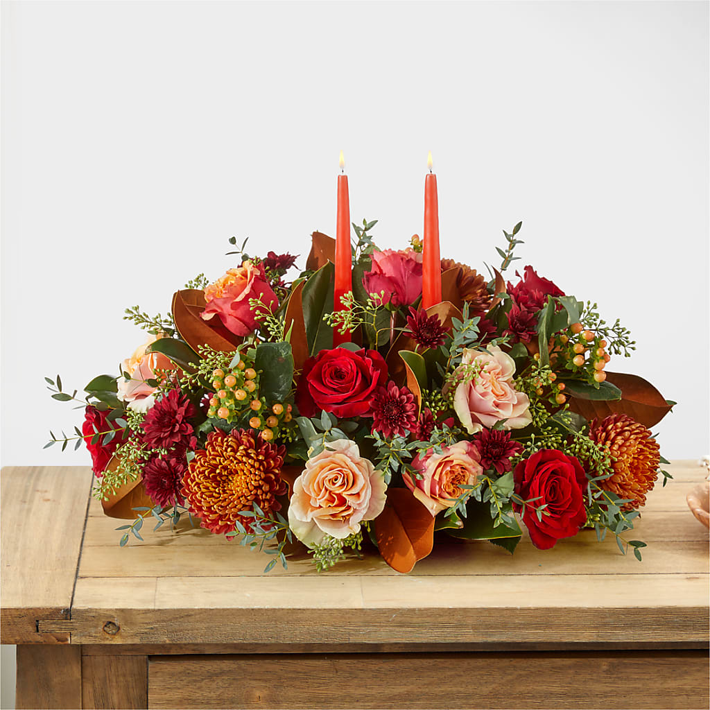 Gather Near Centerpiece –  La Fleur Bijou, Fort Lauderdale FL